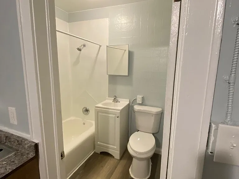 910 Park St #1 — Photo 7