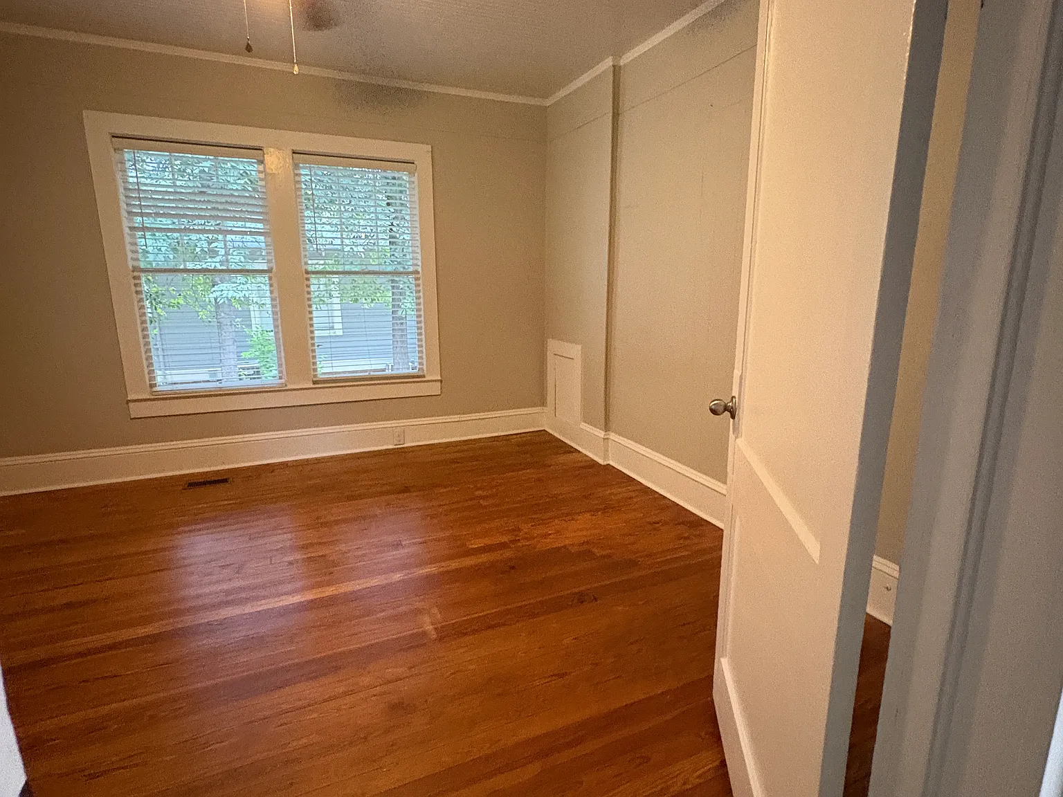 2 bed, 2.0 bath, 952 sqft, $1,800 — Photo 3