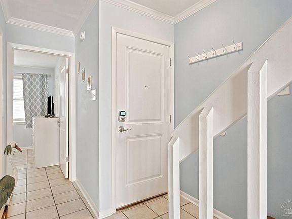 5th image of 554 E Beach Blvd APT 4