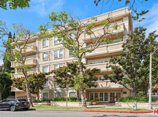 125 S Oakhurst Dr APT 401, Beverly Hills, CA 90212