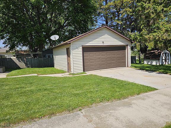 3rd image of 2023 S 10th STREET