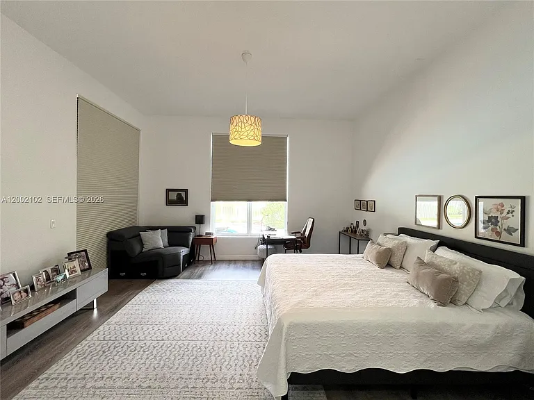 2486 Bay Isle Dr — Photo 17