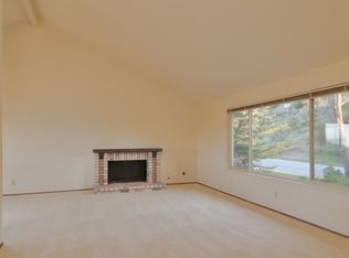 2828 Wakefield Dr, Belmont, CA 94002