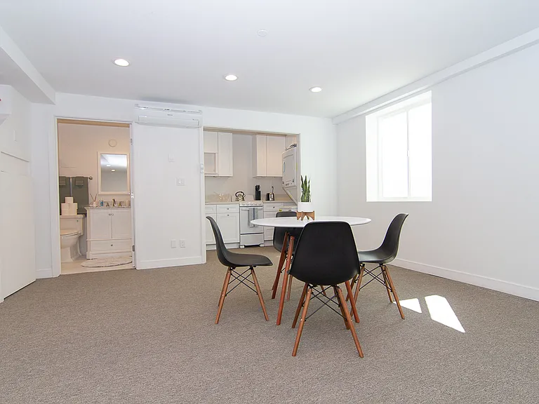 4227 Ince Blvd #B — Photo 10