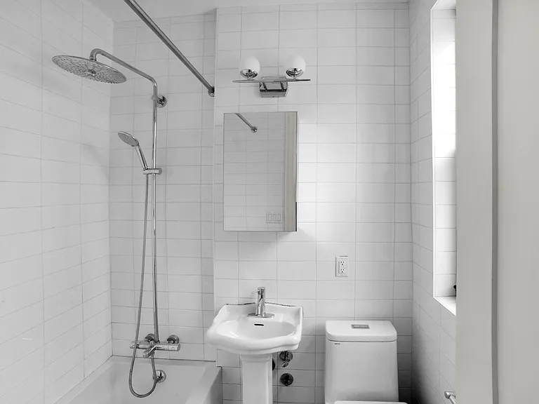 218 E 74th St #5W — Photo 9