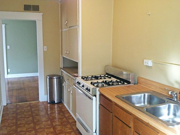 5th image of 3909 Scarritt Ave APT 3W