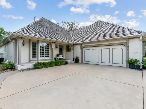 9507 E Woodspring Ct, Wichita, KS 67226