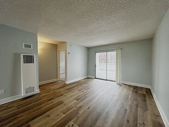 5th image of 4345 Lowell St