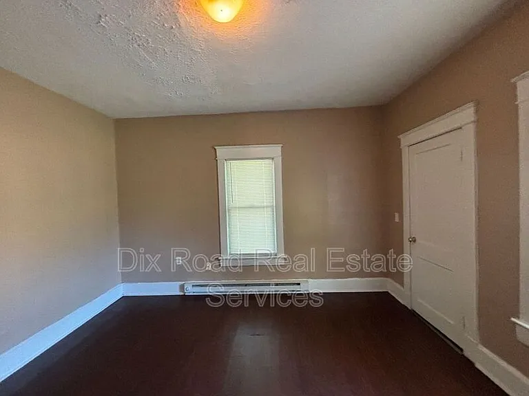 1618 Taylor Ave — Photo 4