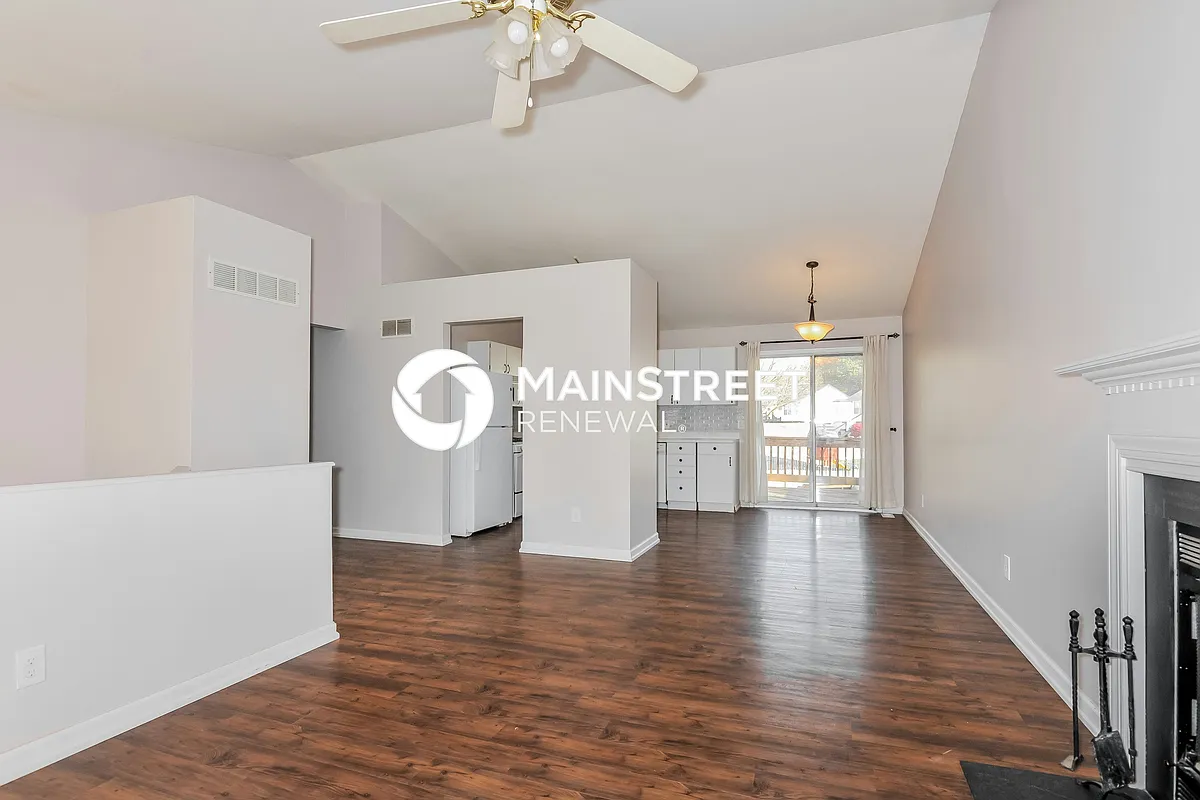 Living Room - 962 Sunset Farms Ct