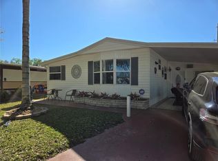 6253 Parksend Ln, Zephyrhills, FL 33542