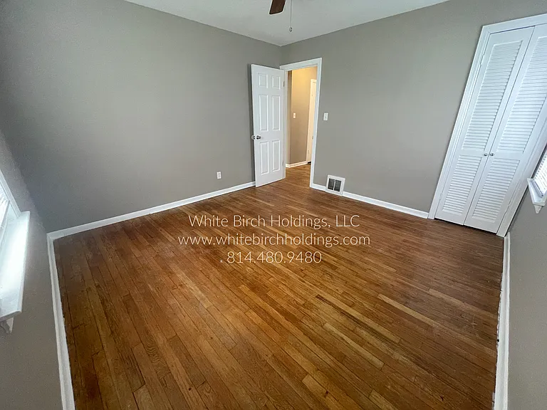 758 E 34th St — Photo 11