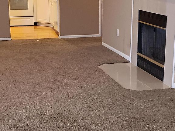 4th image of 465 Charlescarn Dr