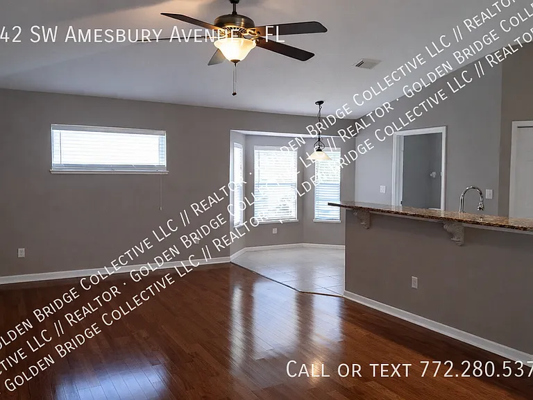 242 SW Amesbury Ave — Photo 5