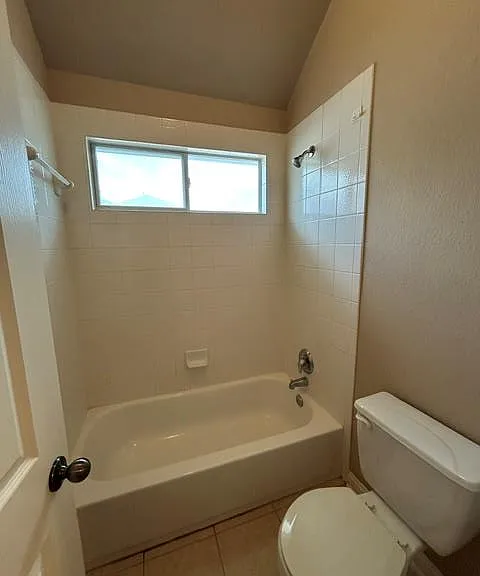 19500 Sangremon Way — Photo 30