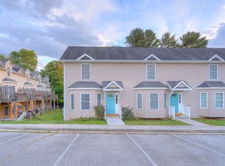 202 Sutherland Dr, Radford, VA 24141