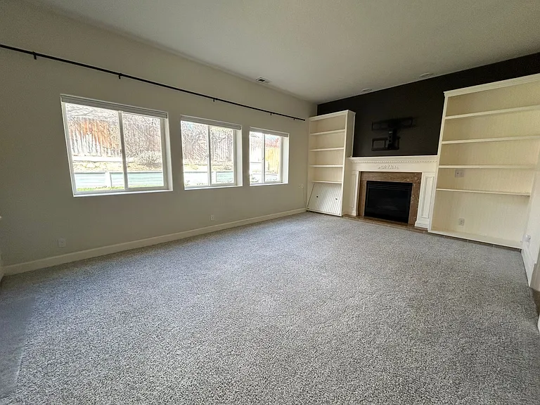 631 N Stierman Way — Photo 8