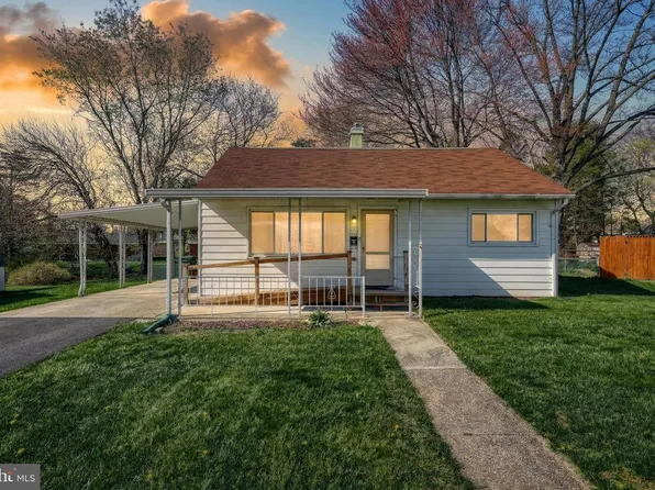 210 Cumberland Dr, Camp Hill, PA 17011