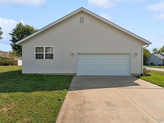 4th image of 950 Whitechapel Dr