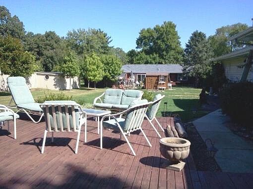 5th image of 36 Oakwood Cir