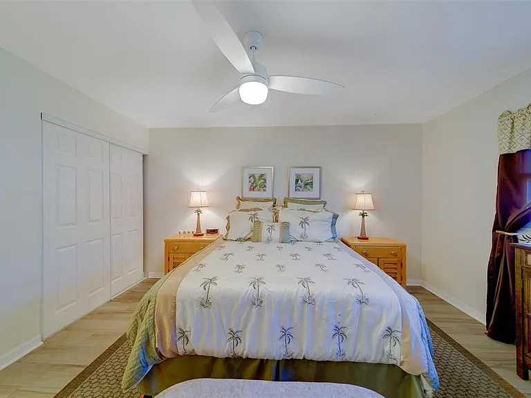 13827 Mission Oaks Blvd — Photo 16