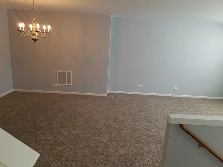 570 Conservatory Ln — Photo 14