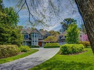 3 Harbor Ridge Rd, Mashpee, MA 02649