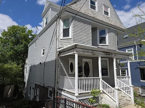 42 Grampian Way Floor 2, Dorchester, MA 02125
