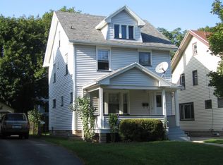 216 Delamaine Dr, Rochester, NY 14621