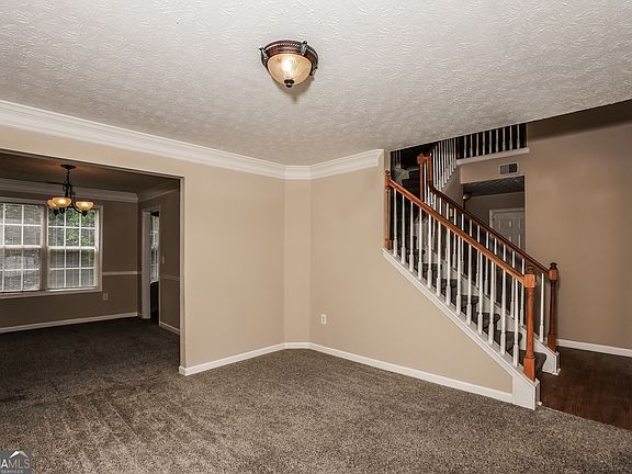 3rd image of 87 Southern Golf Ct