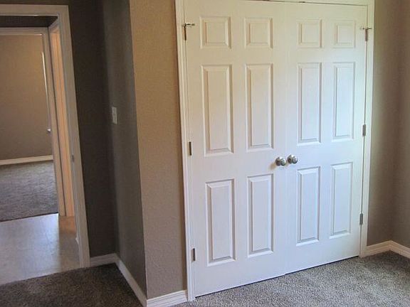 3rd image of 17281 Avondale Cir #15