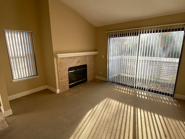 380 Eastridge Dr — Photo 2