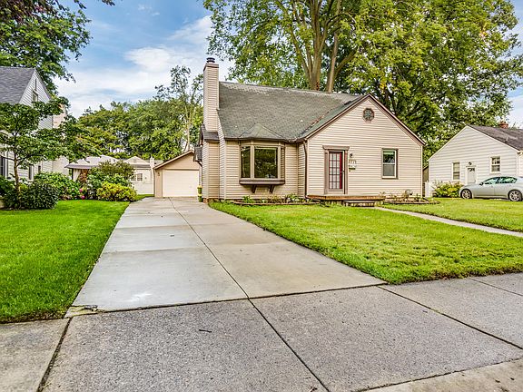 3rd image of 2771 Cummings Ave