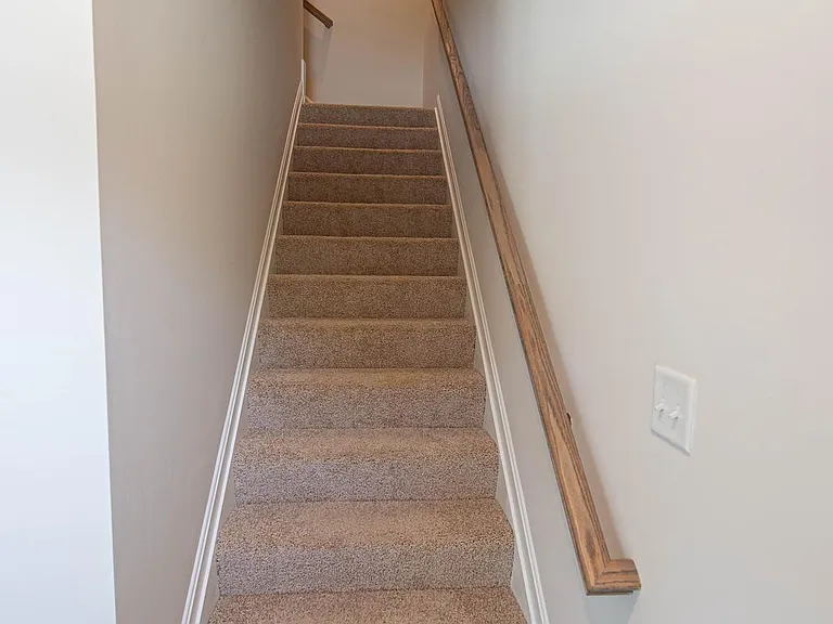 130 Willowtree Ln — Photo 39