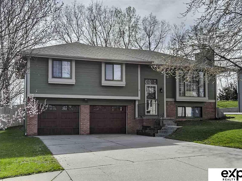 1st image of 7705 S 70th St