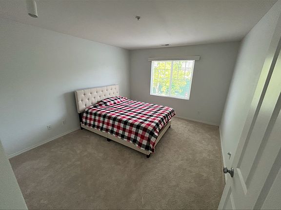 4th image of 6022 Nathan Way SE Unit A