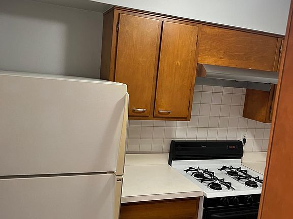 4th image of 33-45 N 15th St #6