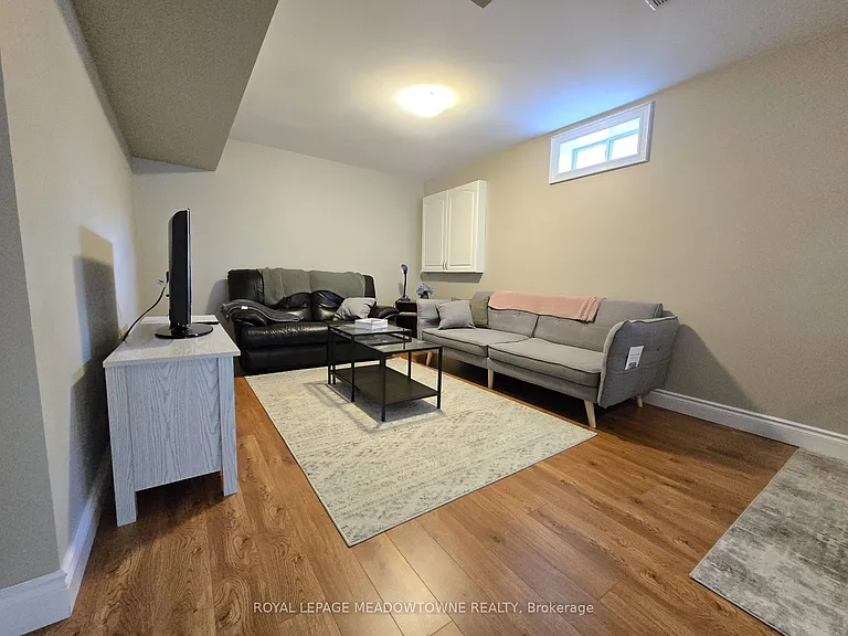 154 Maple St #BASEMENT — Photo 11