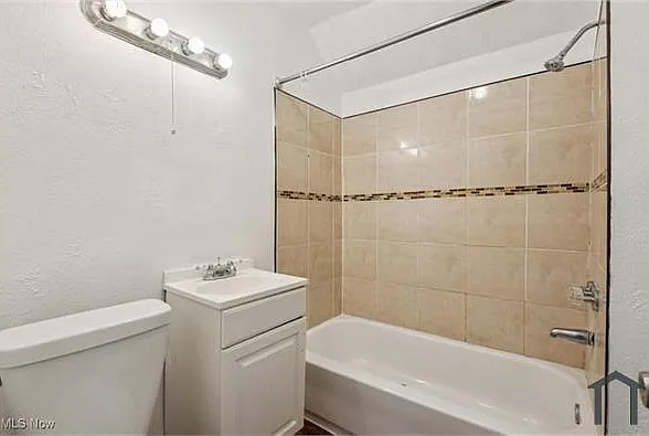 3074 Erin Ave #UP — Photo 6