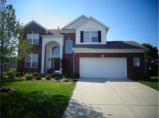5420 Wakefield Dr N, Greenwood, IN 46142