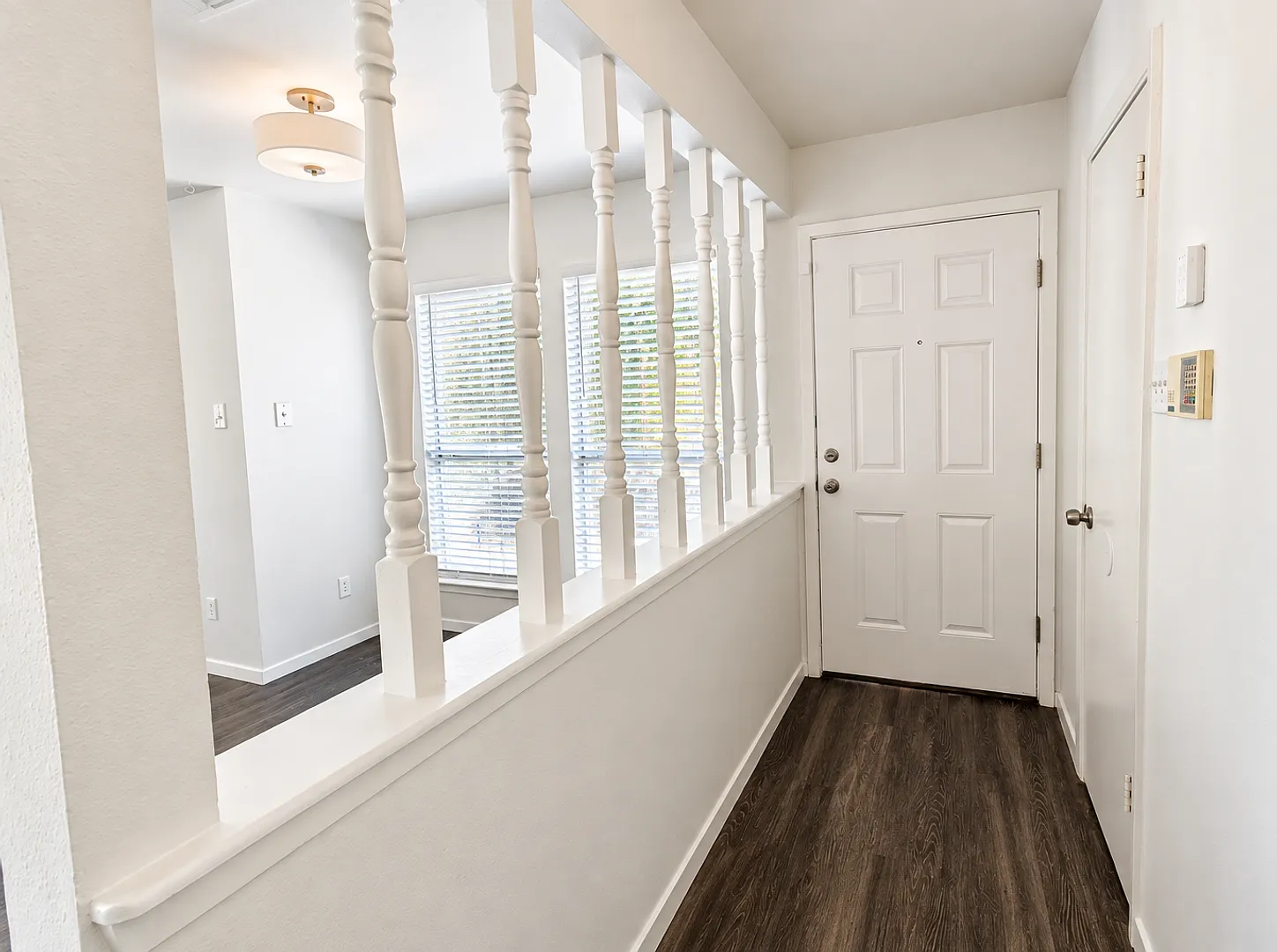 Open Floor Plan + Great Location! 3-Bed Home Near Everything — Photo 4