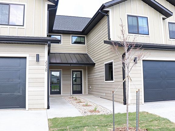 2nd image of 2230 Lucerne Ave #2224