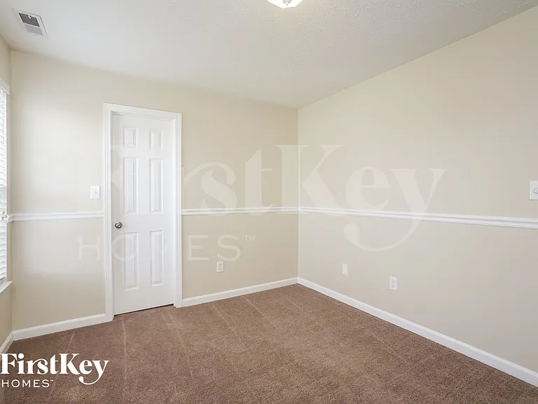 10883 Ashwood Dr — Photo 12