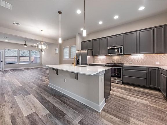 2nd image of 5820 Harper Park Dr Unit 8