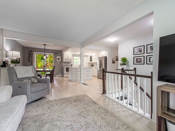 5th image of 46 Bythia St