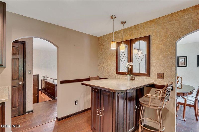 4th image of 8 Marjorie Drive