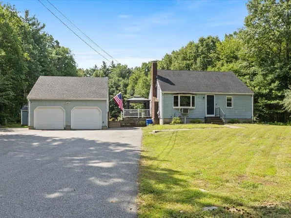 14 Higgins Avenue, Sandown, NH 03873