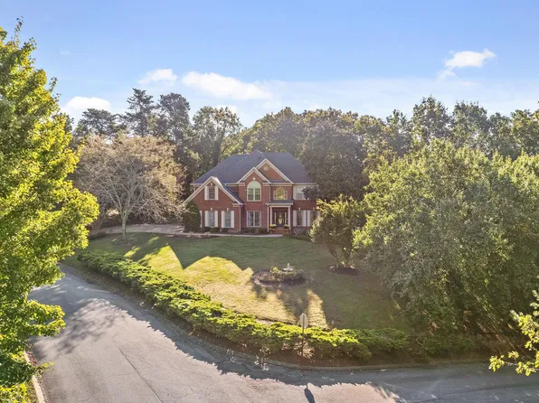 9702 Deer Ridge Dr, Ooltewah, TN 37363