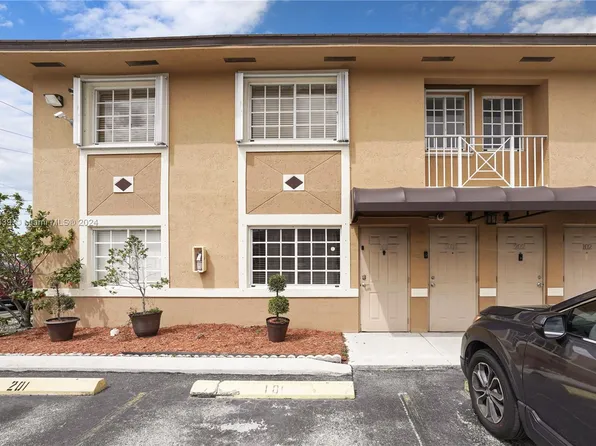 10285 NW 80th Ct APT 101, Hialeah Gardens, FL 33016