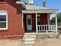308 S Hills St — Photo 9